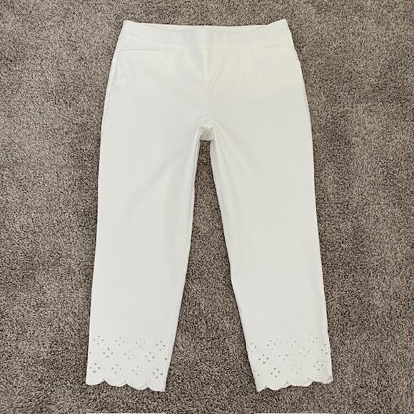 Chico's 2.5 Regular Pants Cropped White Eyelet Tulip Hem Pull-On Women's 14 R - Picture 1 of 14